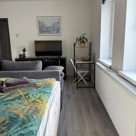 아파트 Big Calm Flat In Historical Wenceslas Sq Building 프라하
